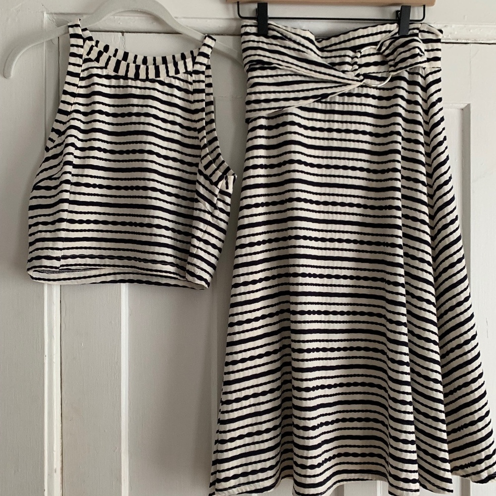 Anthropologie (Maeve)  Set—size SM